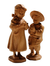 2 Holz geschnitzte Figuren