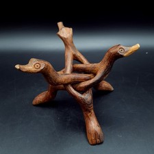 Handgeschnitztes Holz Dreibein Aufsteller stilisierte Schlangen/Tiere H7,5cmxL10cm 60g