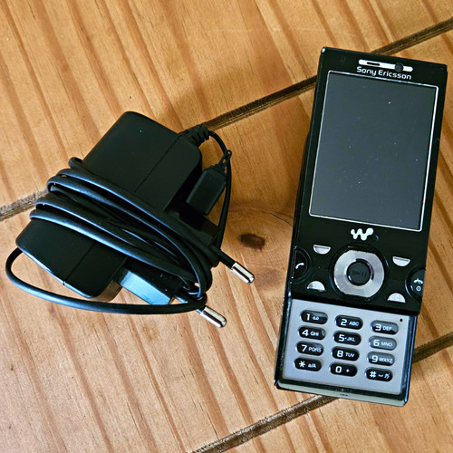Sony ericsson w995 slider - w995,