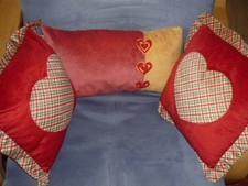 3 Zierkissen mit Herz Nici Plüsch 30 * 30 cm und 20 * 40 cm Rot Orange