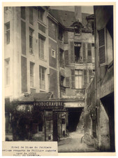 Albert Gilles, Paris, Cour de