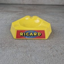 Ricard Werbeaschenbecher gelb
