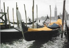 Ak Venedig (Venezia), Gondeln um 1996