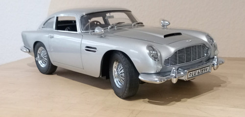 James bond db5 007 aston - db5,