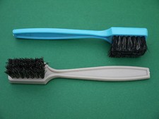 2 DDR Auftragbürsten Plaste