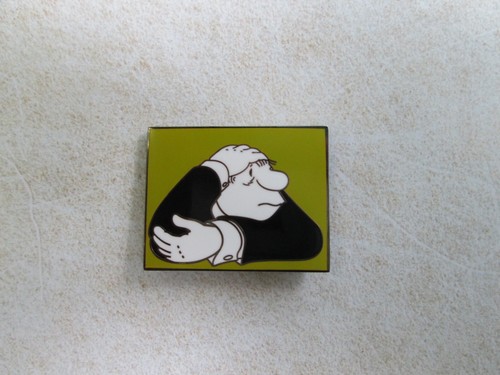 Loriot pin der - loriot, pin.