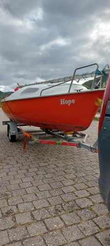 Segelboot alpha mit - ,