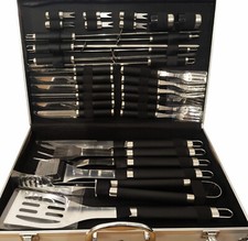  33-teiliges Premium Grillbesteck/Zubehör im eleganten Aluminiumkoffer