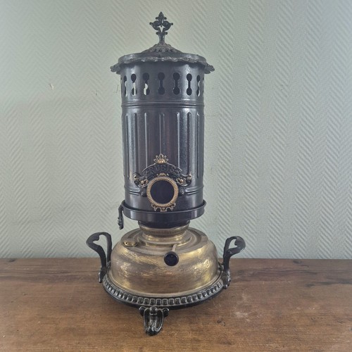Antiker ofen rubis - antiker,