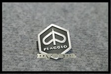 Vespa piaggio emblem 32x37 - vespa, mm