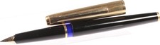 Pelikan 30 Rolled Gold Patronenfüller, schwarz / gold