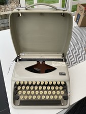 Reiseschreibmaschine Adler Tippa 1
