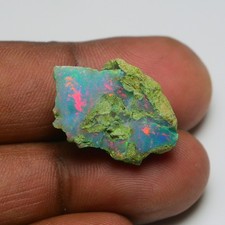 Seltener grüner Opal grob