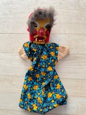 Traditionelle handgeschnitzte Handpuppe Hexe; "spiel gut" - Siegel; alt