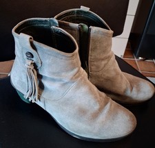 Think Stiefelette in mattgrün