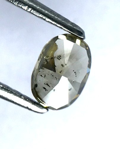 Ovalförmiger diamant - mm,