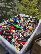 LEGO® Time Capsule – 15kg of Vintage Bricks, Dust & Discoveries!