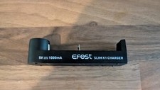 Efest SLIM K1 Ladegerät für Lithium-Ionen Akkus der Größen 10440 bis 26650