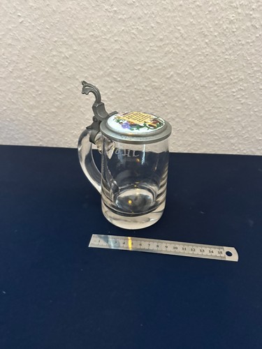 Glaskrug mit zinn - glaskrug,