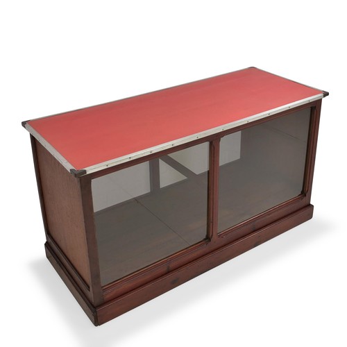 Vintage ladenvitrine - vintage!,