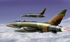 Trumpeter 01650 F-100F Super Sabre in 1:72 Bausatz Neu+OVP