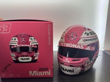 George Russell 1:2 Bell Mini