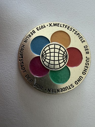Anstecknadel welt - anstecknadel, ￼x.welt