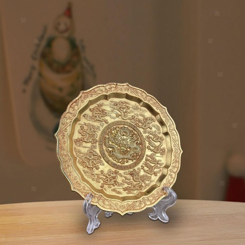 Tellersammlung mit neun
