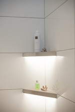 befliesbare Duschablage mit