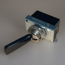 Toggle Switch 250V 6A - 2 Pole