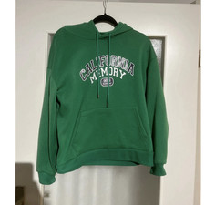 Grüner kapuzenpullover mit - grüner,
