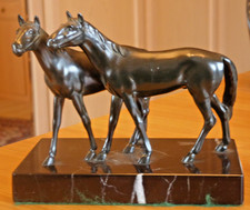 Junge pferde bronze b - junge,