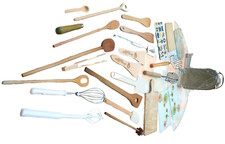 Konvolut 29 tlg. Küche Glas Brettchen Stampfer Besen Löffel Schaber #1651D4