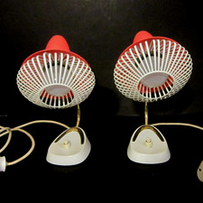 Paar alte Nachttischlampen