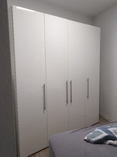 Mömax Drehtürenschrank