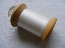 Garnrolle Nähgarn Holzrolle Garnspule Spule alt Holzspule Garn MEZ weiß Baumwoll