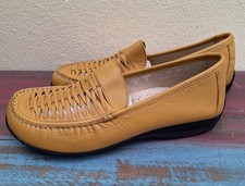 Helvesko Damen Schuhe ocker