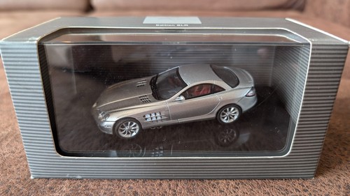 Autoart mercedes benz slr - mercedes-benz,