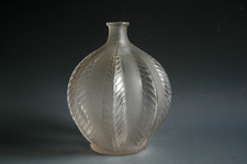 RENE LALIQUE MALINES GLAS VASE