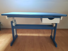 Höhenverstellbarer Kinder- Jugendschreibtisch