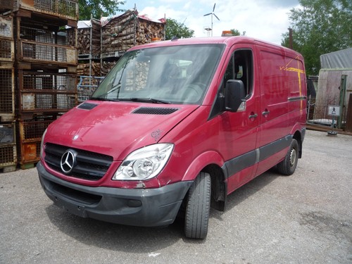 MERCEDES-SPRINTER-KASTENWAGEN-
