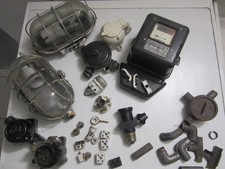 Konvolut Elektro Bauteile, alt, Bakelit, Porzellan