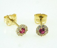 333 Gold kleine Ohrstecker 1