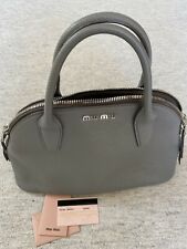 MIU MIU graue Ledertasche mit