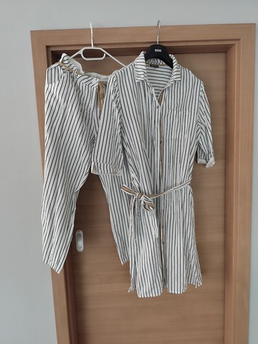 Mantel und hose von - und,