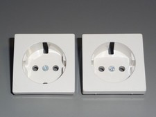 Vintage Merten Ersatzteil 2x Steckdosenabdeckung für Schuko Steckdose (E03)