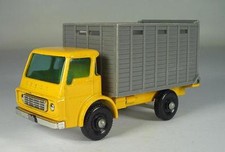 Matchbox Regular Wheels Nr. 37 C Cattle Truck yellow / gray BPW Lesney #611