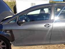 1P0831055A tür vorne links