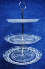 dreiteilige Etagere, Glas, Höhe 32,0 cm, Etagen 25,0 + 22,5 + 20 cm