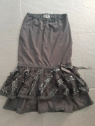 Lip service burleque mesh - lip, knee